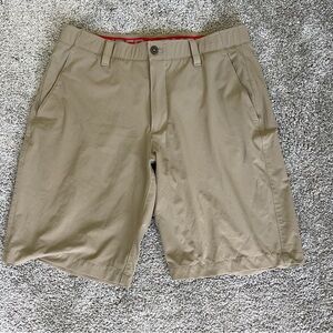 Under Armour Men's Khaki Golf Shorts